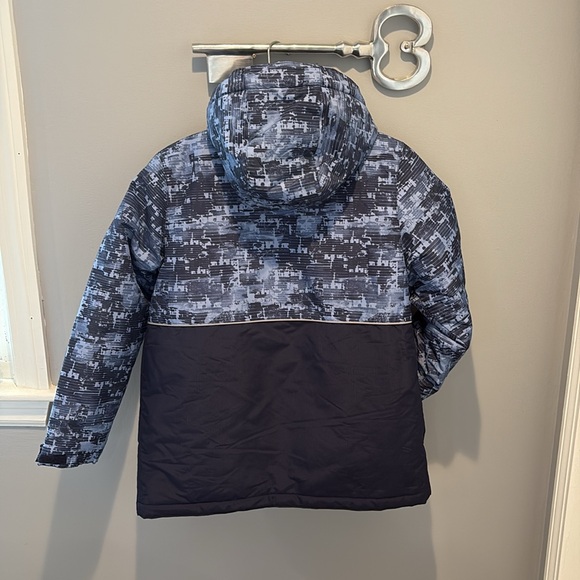 EUC - Big Boys Heavy Winter Jacket - Picture 2 of 5